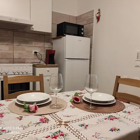 Casa Di Alma Lanuvio